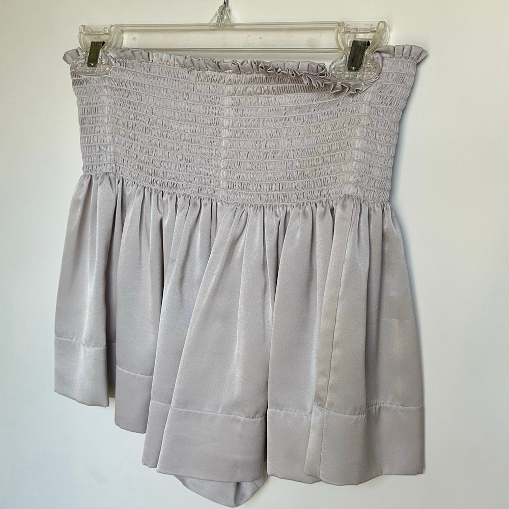 Women's KOCH Light Gray Smocked Waist Silky Shorts S - Picture 3 of 5